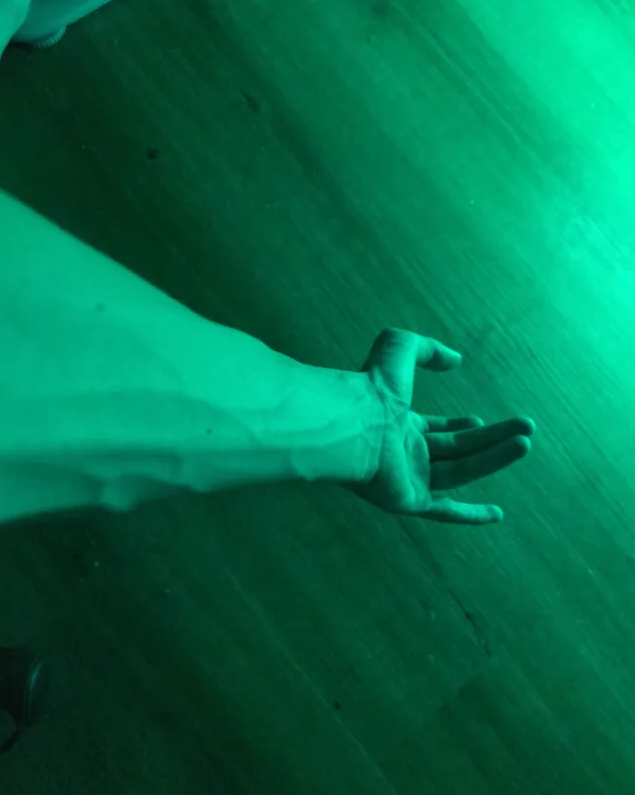 silxcne's tweet photo. who wants these fingers inside you? https://t.co/oE339XXBVt