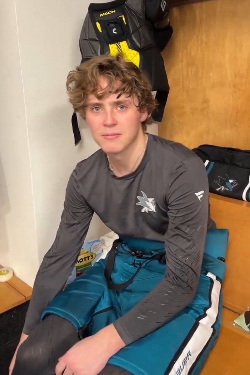 rhionapp's tweet image. fuck sake, literally whatever.