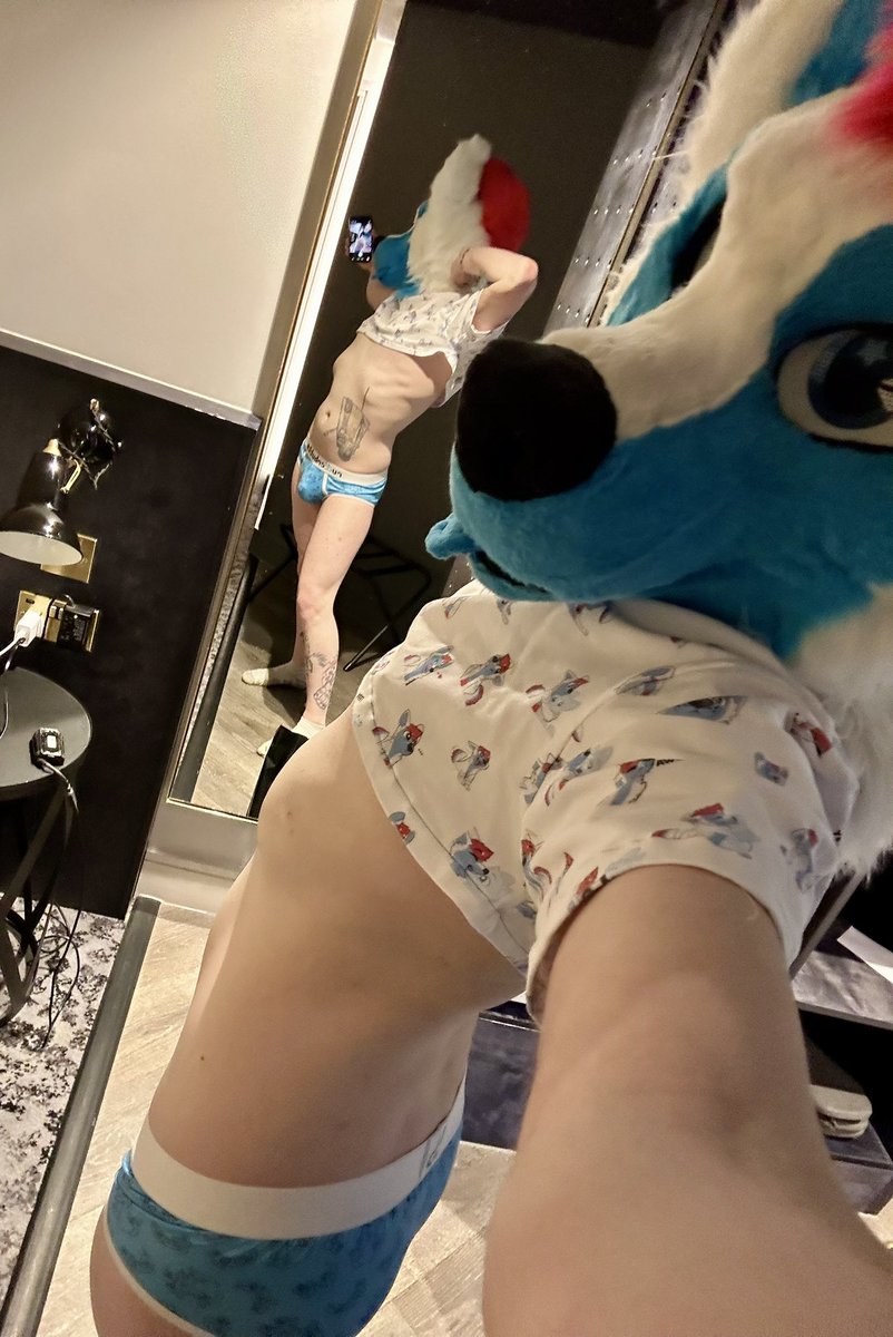 The naughty blue flooof tweet media