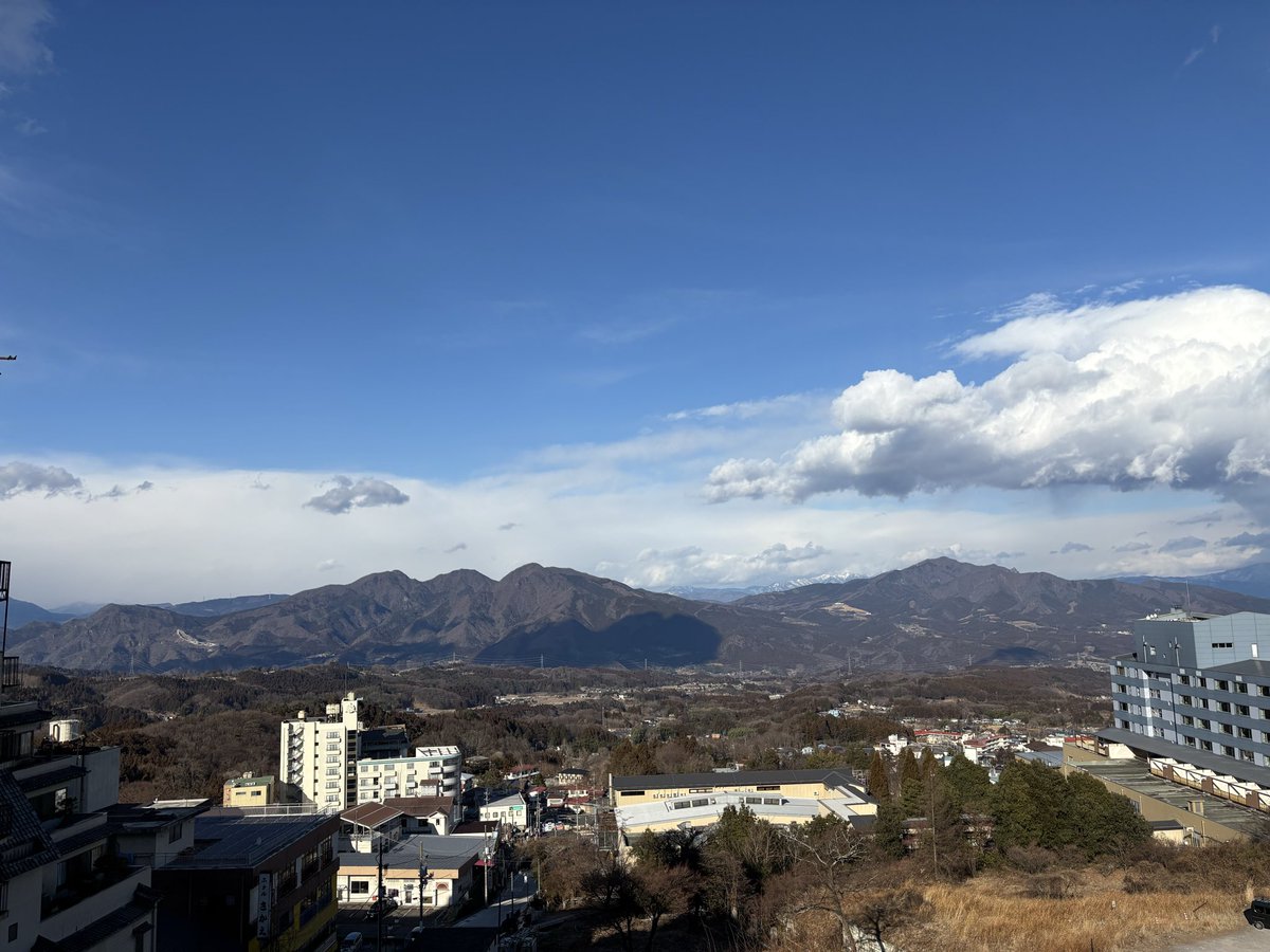 TypeGnw's tweet image. 初の伊香保温泉へ湯治
温泉よき、景色よき、ご飯よき
内臓的に旅館のご飯を食べきれなかったのが悔しい。身体を作って出直してきます！