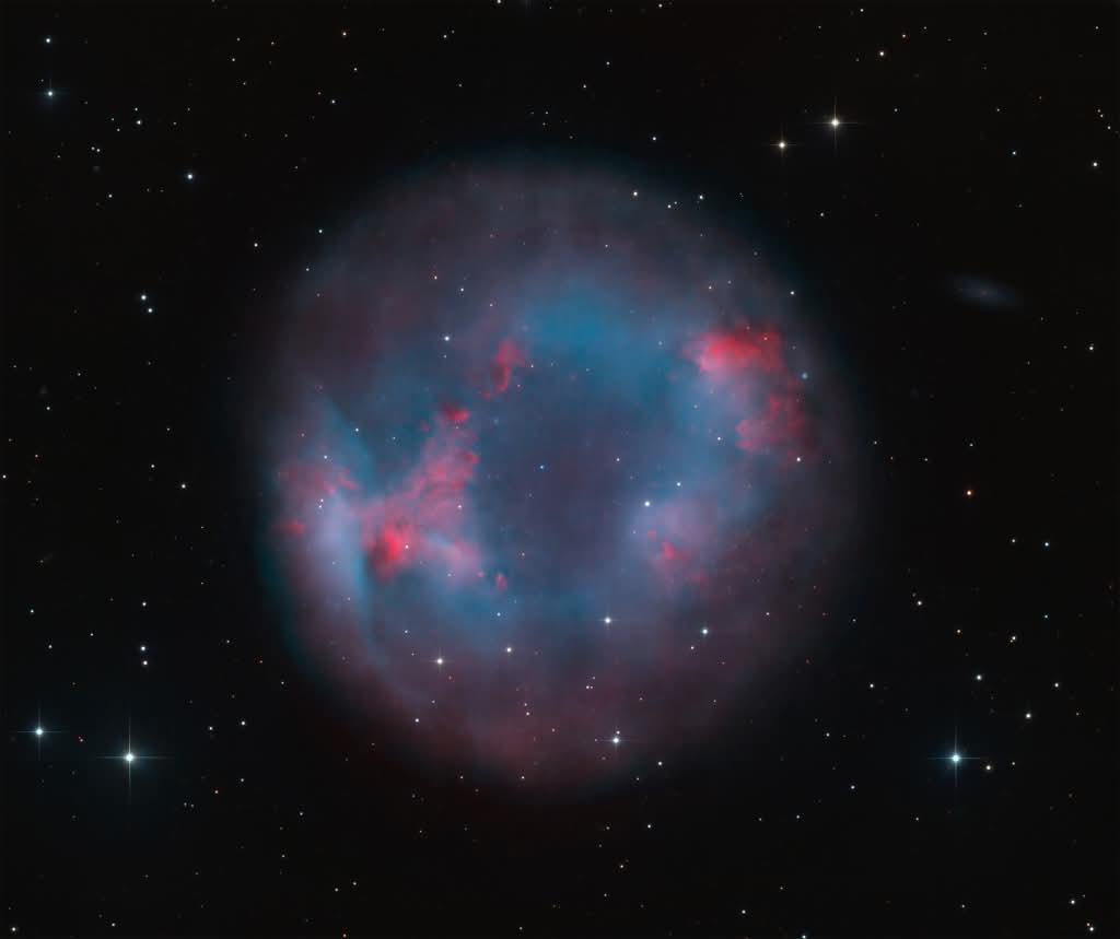 Abell 7: a ghostly planetary nebula 1,800 light-years away, south