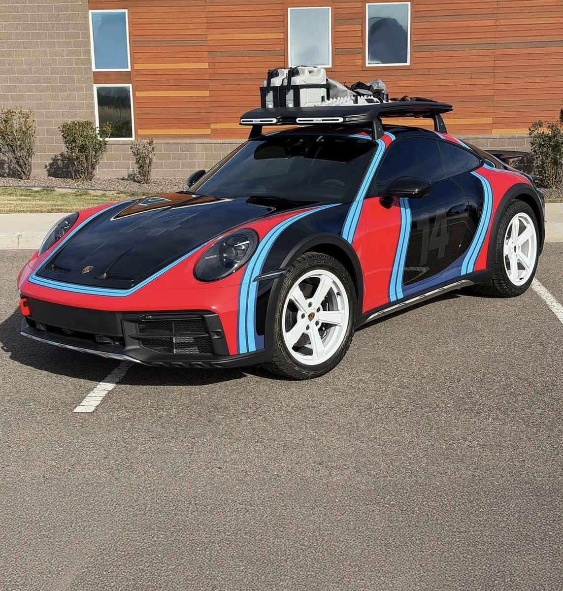 VinchTheGrinch tweet media