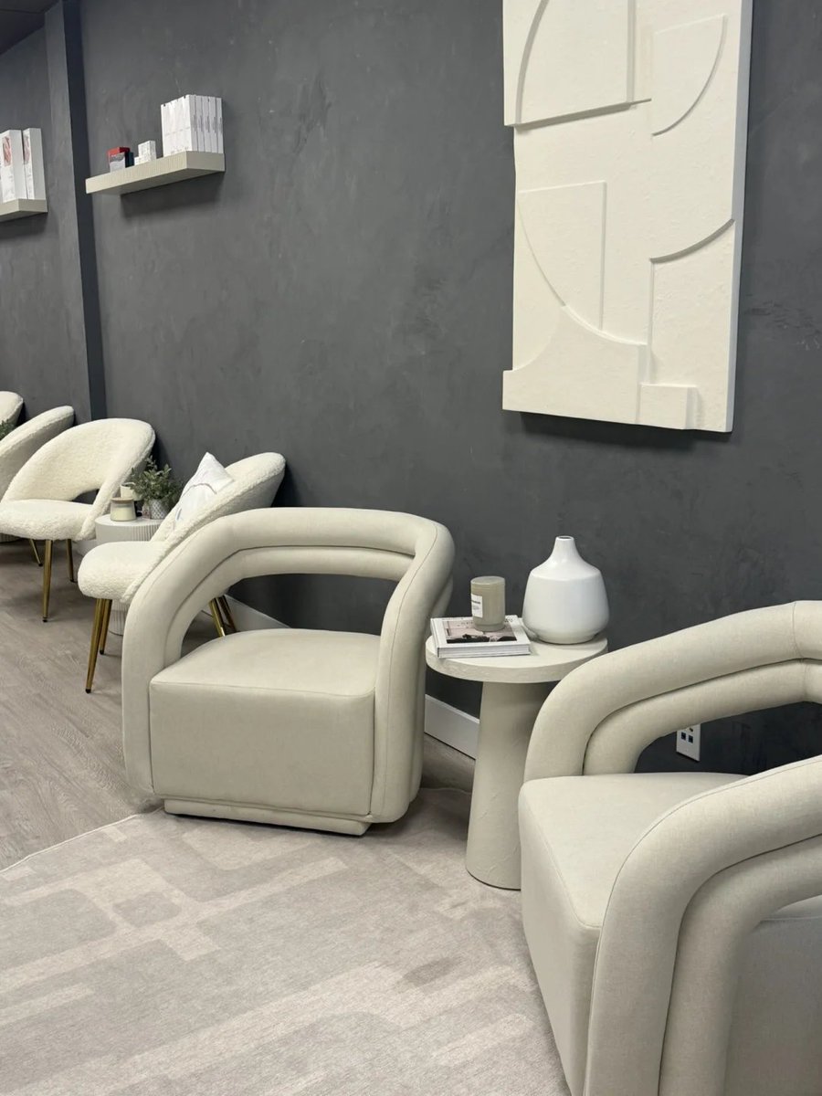 Elenai789's tweet photo. Your skin’s happy place. ✨ Step into luxury at Yomi Beauty Clinic. 🤍 https://t.co/yuO6gTkS5L
