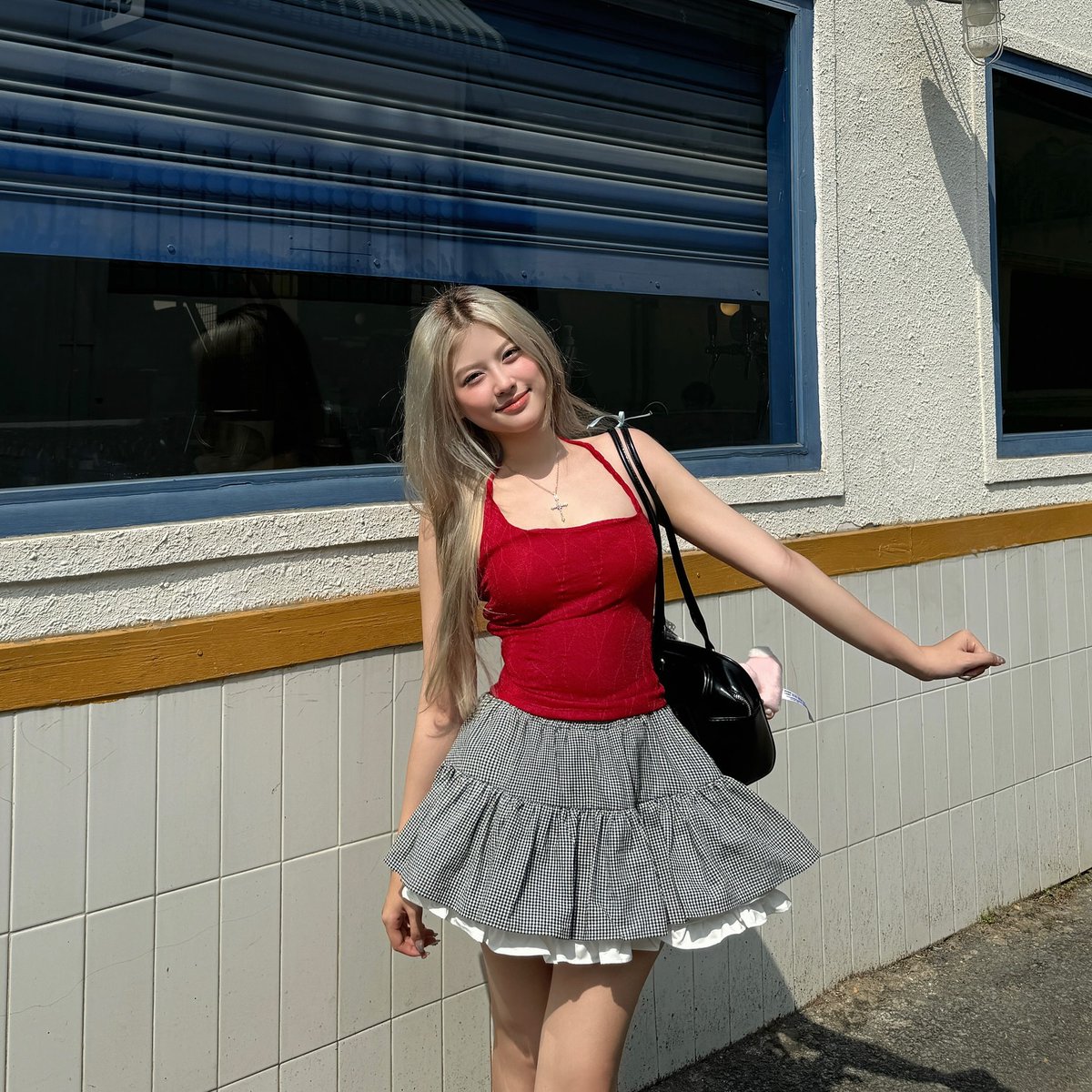 PLAYGURL10's tweet image. 