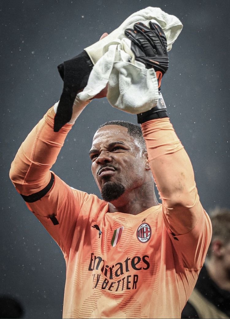 Maignan ha appena cagato in bocca a Colombo e la classe arbitrale

TI CHIEDO SCUSA IN TUTTE LE LINGUE DEL MONDO CAPITANO