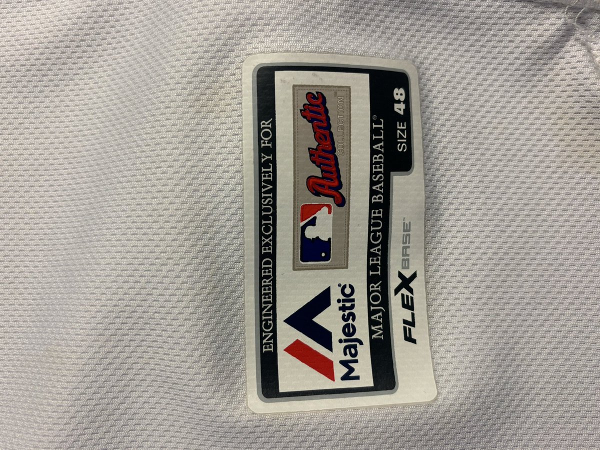 bucscollector's tweet photo. @alphacardguy42 Cutch autographed authentic Salute to Service White Jersey

Does have some small yellow stains on the front, not noticeable from the back

175$ shipped https://t.co/NJVgi4O26f