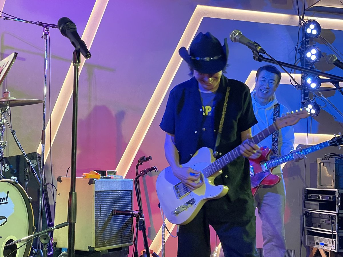 昨日はGolden Age of 2026に参加。人生初の音楽ライブに参加して、「音楽っていいなー」と思いました。純粋に音楽を楽しむ皆さんの笑顔に癒しと活力をいただきました。Xで交流してる方ともリアルでお会いできて楽しい時間でした。