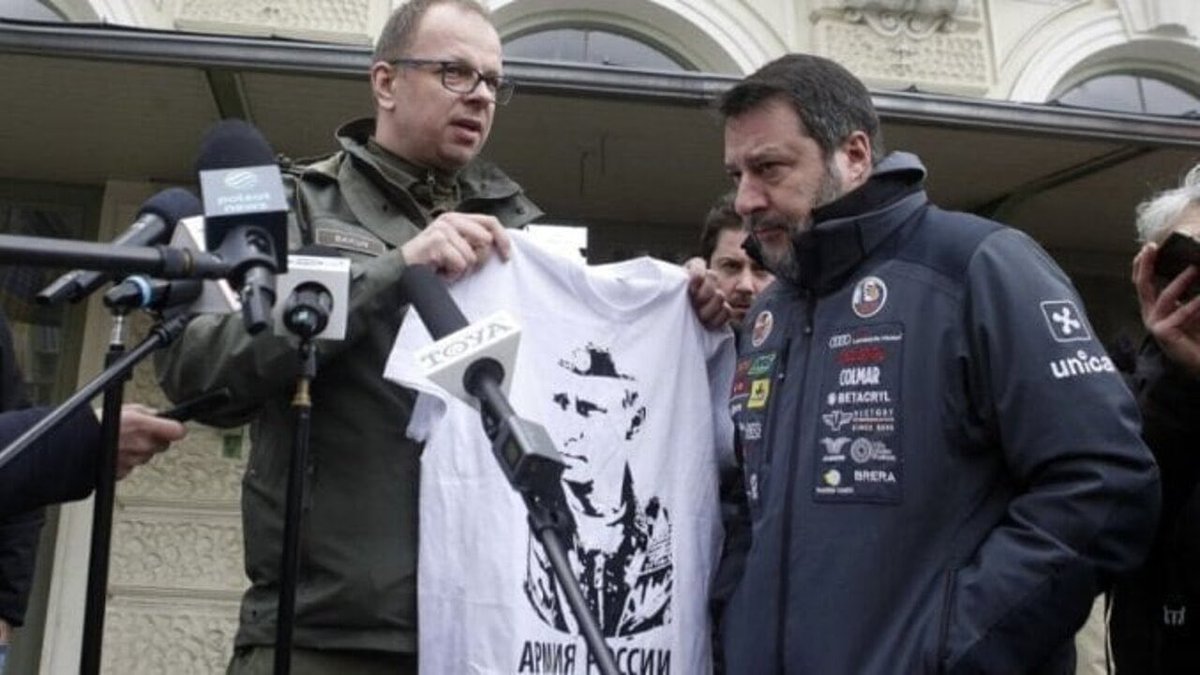 <a href="/matteosalvinimi/">Matteo Salvini</a> Stai zitto, coglione.