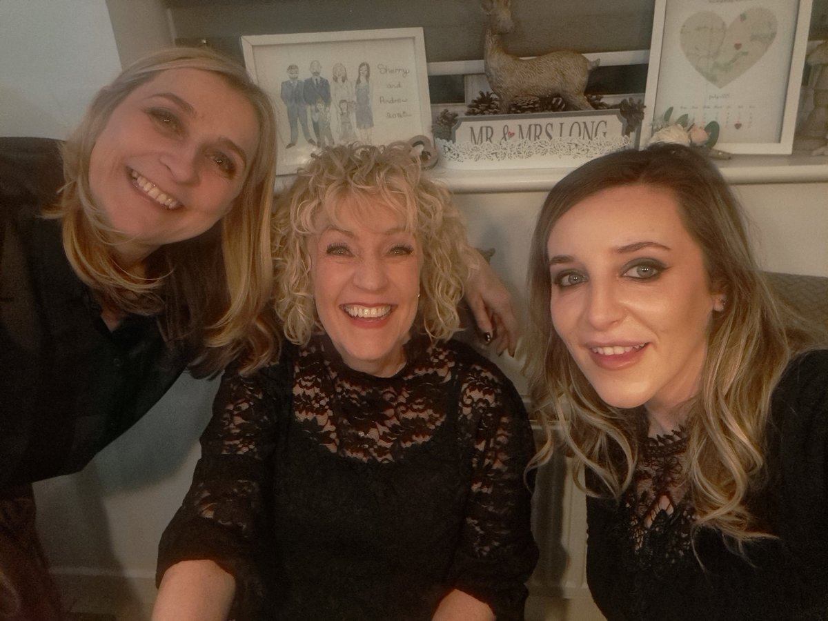 Lisa_Costello_'s tweet photo. 💚🩵💙💜♥️🧡 https://t.co/O5V0e6A141