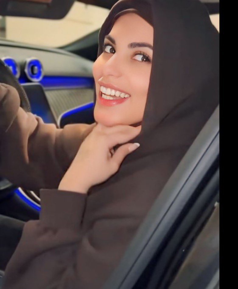 فتاة الميلاد 🤍🥹
كل عام و انتي بخير يا كل الخير🤍