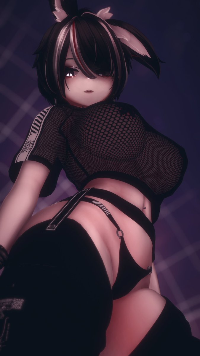 Want me to sit on your face? ❤️🖤🤍