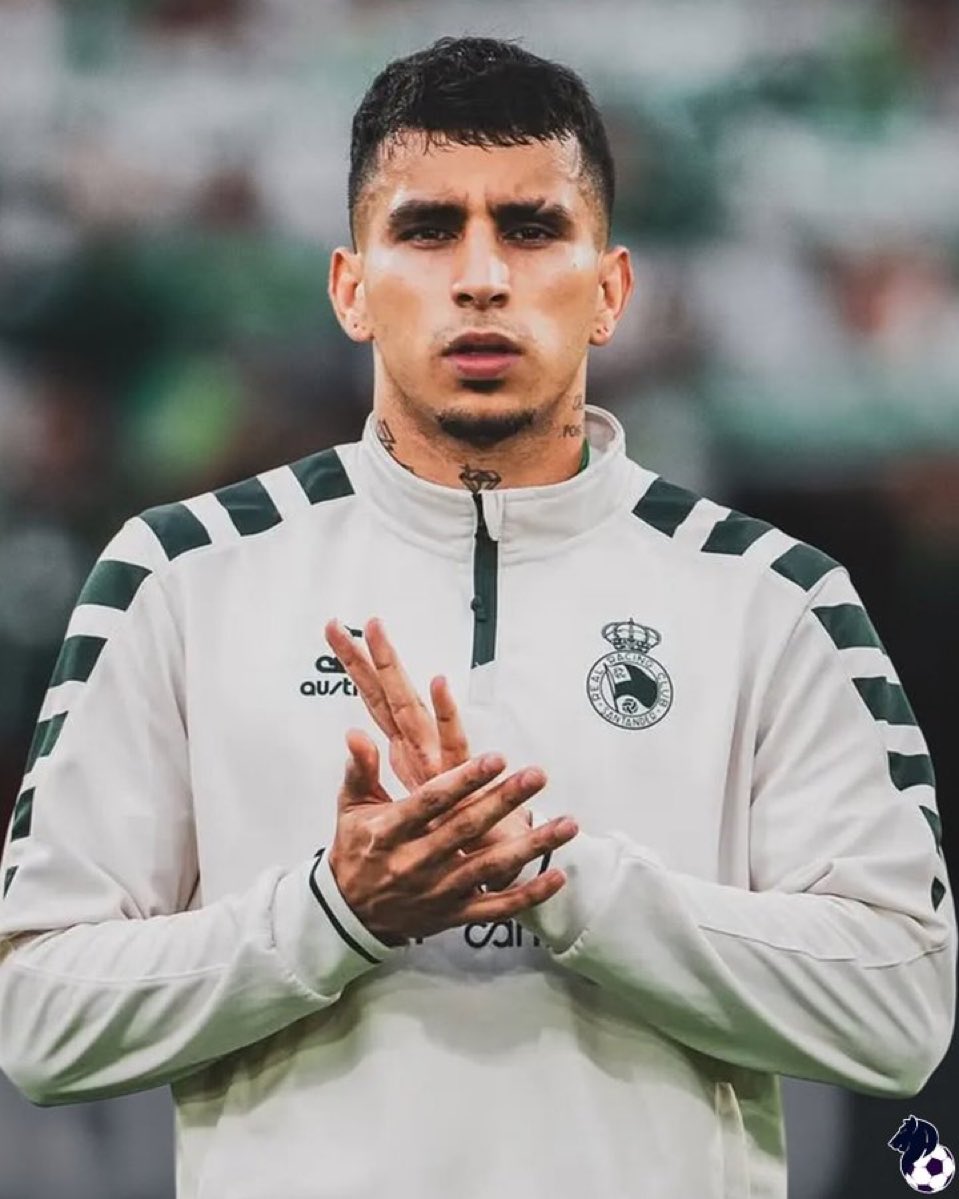 Gustavo a puerta juega a otra cosa.

Exhibición del cafetero en uno de los partidos más importantes de lo que van de temporada.

Ni la presión ni los ambientes "hostiles" le hacen achicarse.

Futbolista de otra categoría.