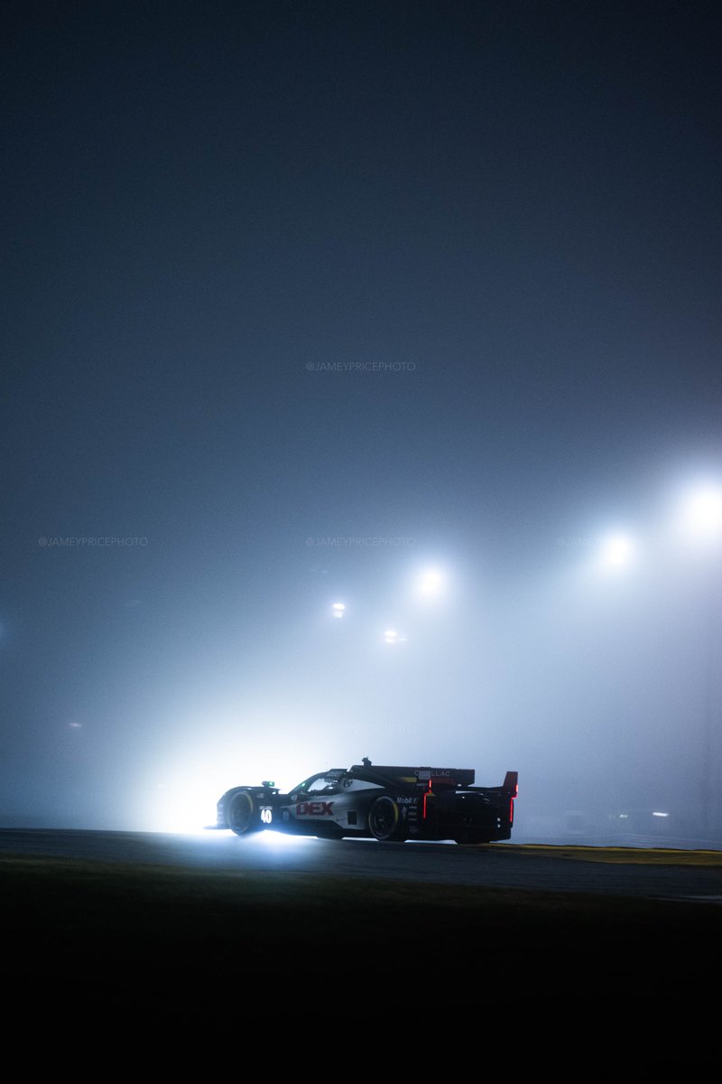 jameypricephoto's tweet image. I genuinely really enjoyed shooting in the fog during the 24h. I've shot at this track at night SOOOOOOOOO many times. It was nice to do it differently and with totally different backgrounds. 

Anyway. Save for a short nap around 530am this morning, I've been awake for 35hrs. 😴