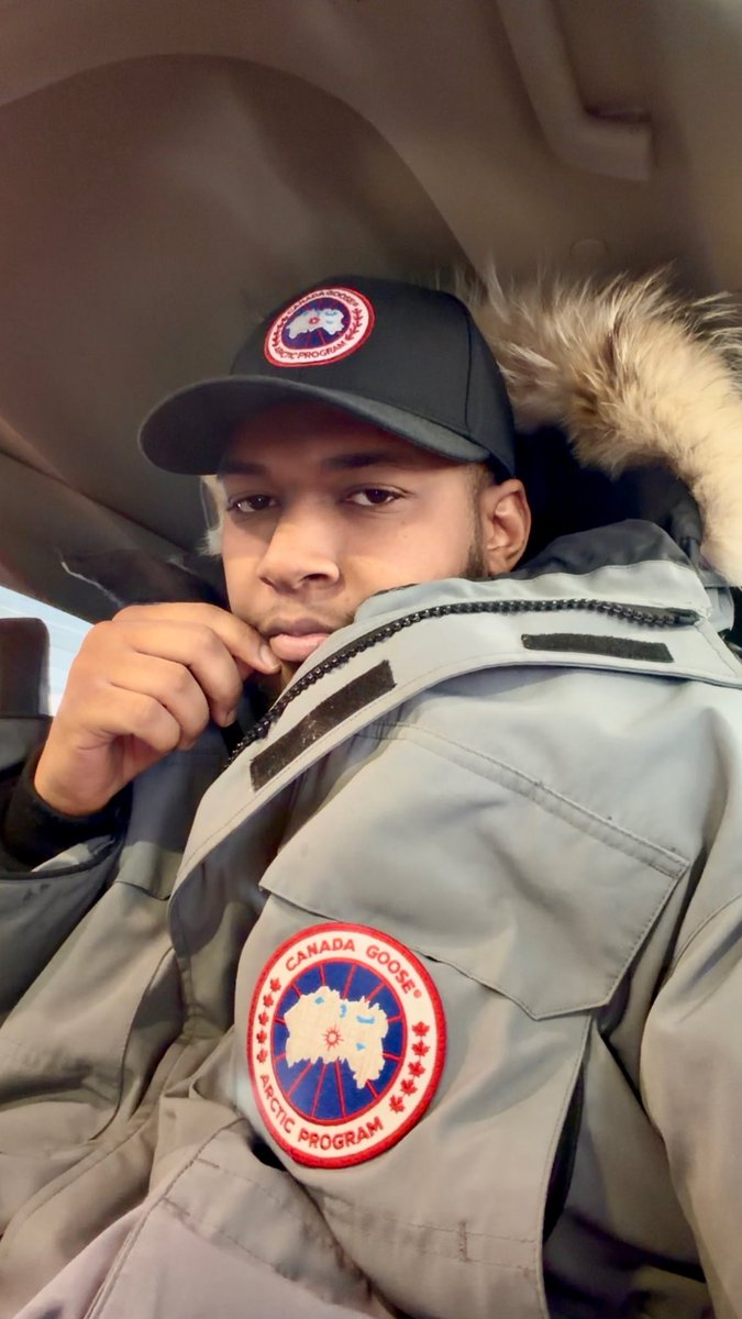 mikieboyee's tweet photo. 🥶 #Winter #Detroit https://t.co/O4vvGzQ28V