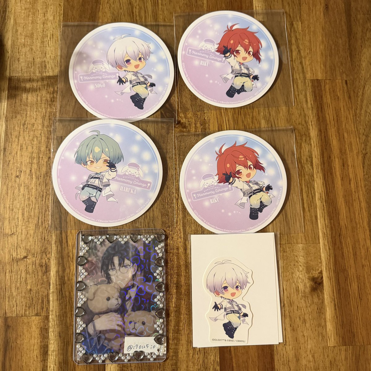 i70125io's tweet photo. アイドリッシュセブン アイナナ アニメイトカフェ アニカフェ レインボーシティ コースター コロッタ ステッカー

譲） 大和 三月 環 壮五 陸 悠

求） 同種 一織 or 定価＋送料

・大阪手渡し、郵送
・纏めての方優先
・壮五は交換優先

お気軽にお声掛けお願いします。 https://t.co/lITExQ1Olu