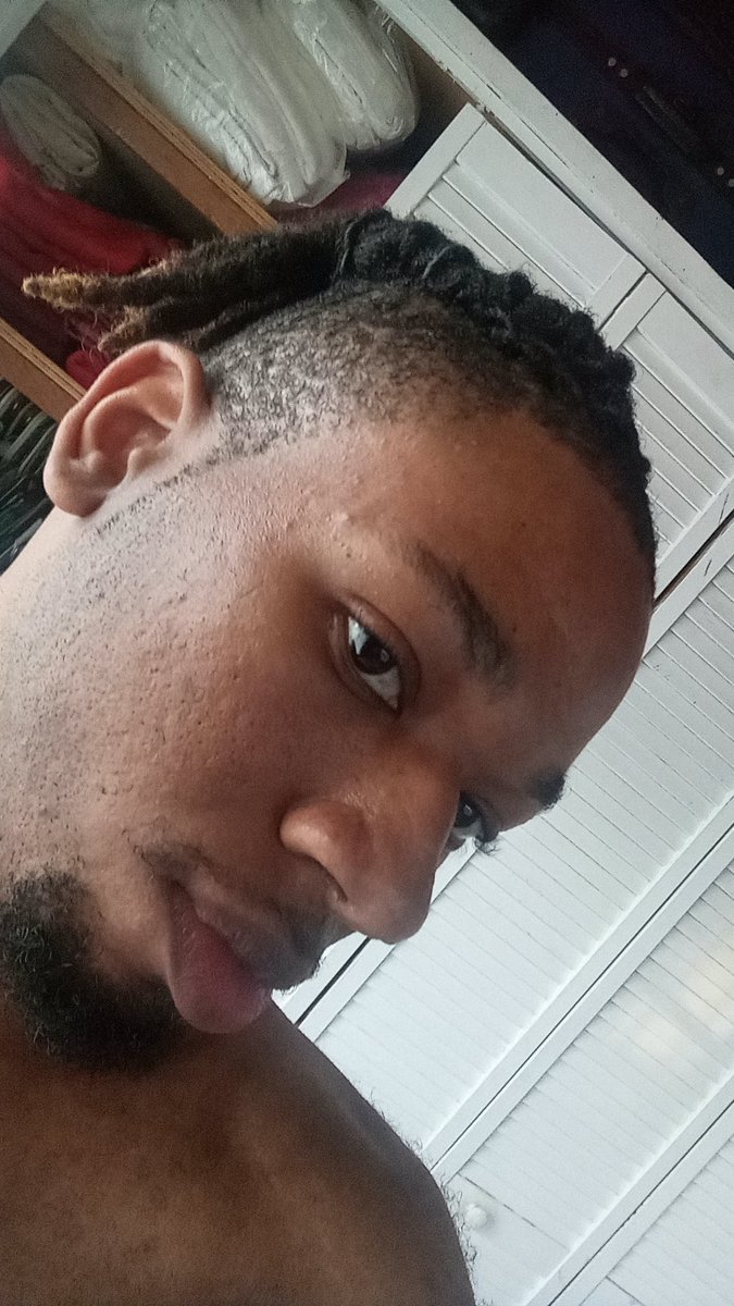 intrinsicji's tweet image. a pic of me x my work