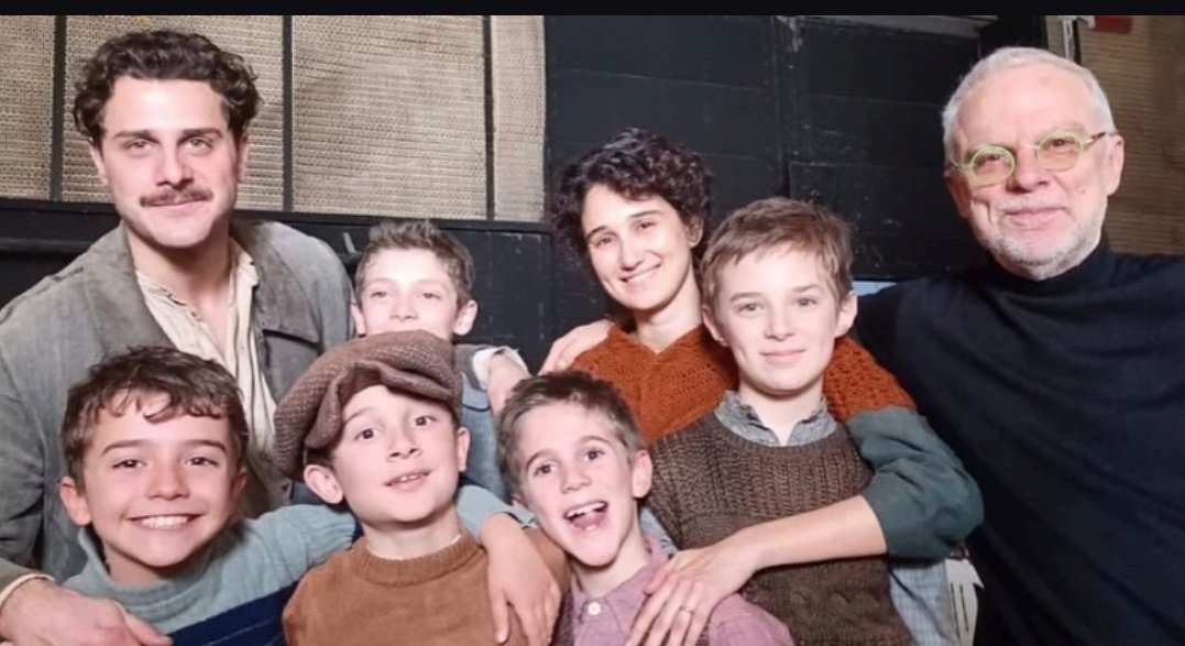 _ritacs_'s tweet photo. è d'obbligo fare un tweet di apprezzamento per questo cast pazzesco e per la storia stupenda, la nostra storia 

meritavate così tanto di più ❤️

#PrimaDiNoi https://t.co/nsNPKZ6m13