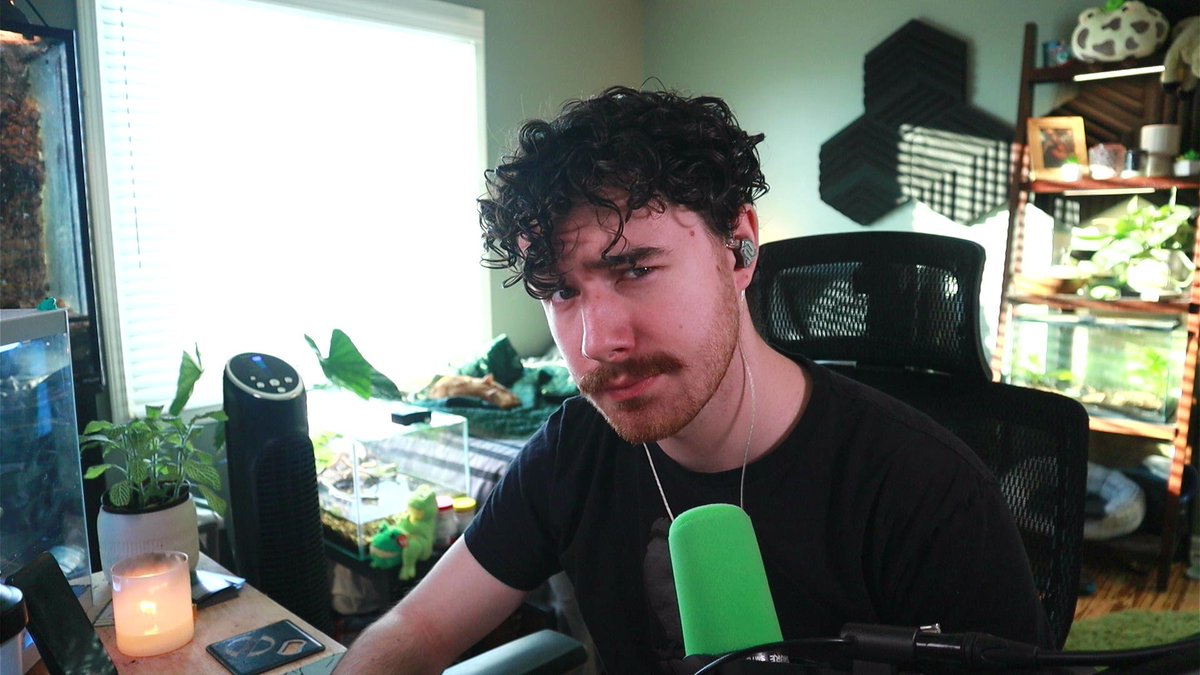 Playing Marvel Rivals on stream!! But only for the vibes! Come say HIII
twitch.tv/amphitv