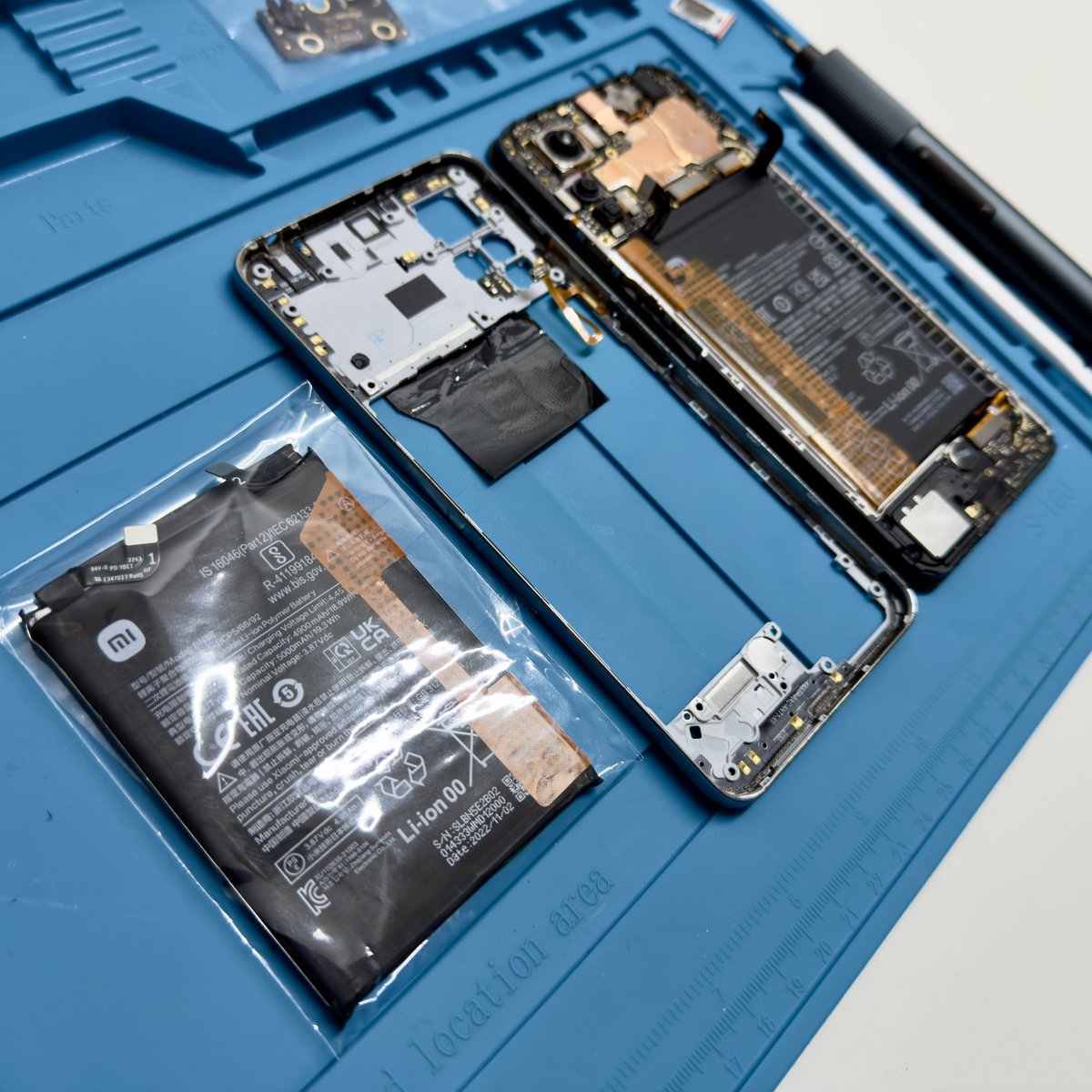 impossible_fix's tweet photo. Replacing the battery on the Xiaomi Redmi Note 11 Pro 5G (2201116SG) smartphone.

#xiaomi #redmi #service #fix #battery https://t.co/ybjHsxwmm8