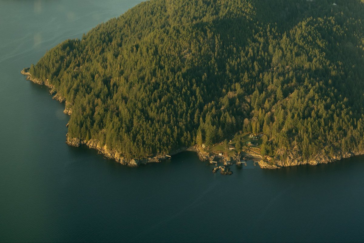 iansmithbuilds's tweet photo. Flying over Howe Sound yesterday https://t.co/NWiSS5Y8kQ