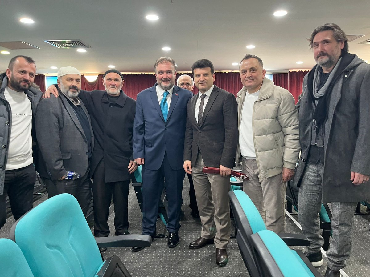 nurettin_yiyit's tweet photo. Karabük İli Eflani İlçesi ve Köyleri Kalkındırma ve Dayanışma Derneği 9. Olağan Genel Kongresi’ni icra ettik.
Başkan seçilen Suat Kılıç abimize ve yönetim kurulunu tebrik ediyor, başarılar diliyorum. #karabük #eflani #kongre #i̇stanbuleflanililerderneği https://t.co/pk0NDneojq