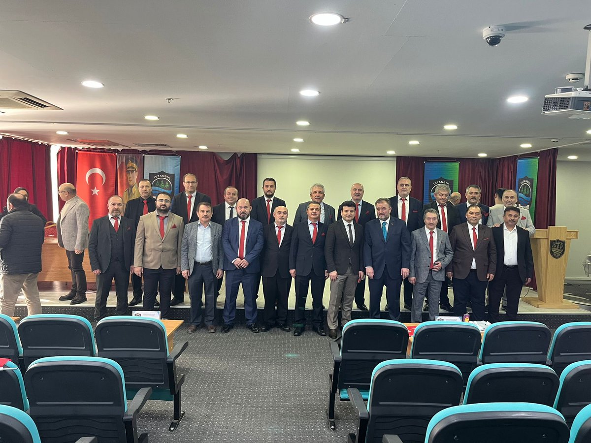 nurettin_yiyit's tweet photo. Karabük İli Eflani İlçesi ve Köyleri Kalkındırma ve Dayanışma Derneği 9. Olağan Genel Kongresi’ni icra ettik.
Başkan seçilen Suat Kılıç abimize ve yönetim kurulunu tebrik ediyor, başarılar diliyorum. #karabük #eflani #kongre #i̇stanbuleflanililerderneği https://t.co/pk0NDneojq