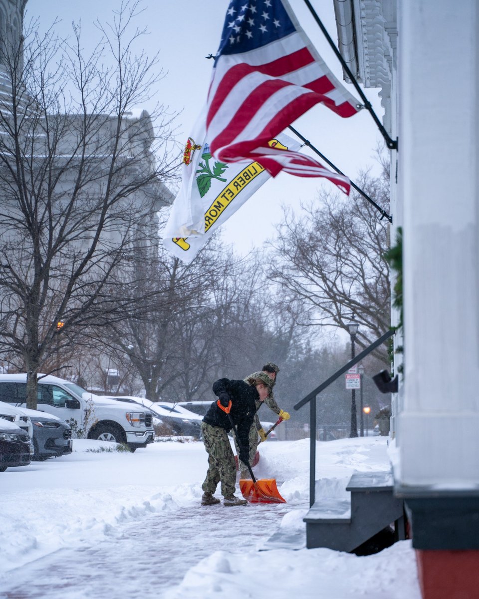 U.S. Naval Academy tweet media