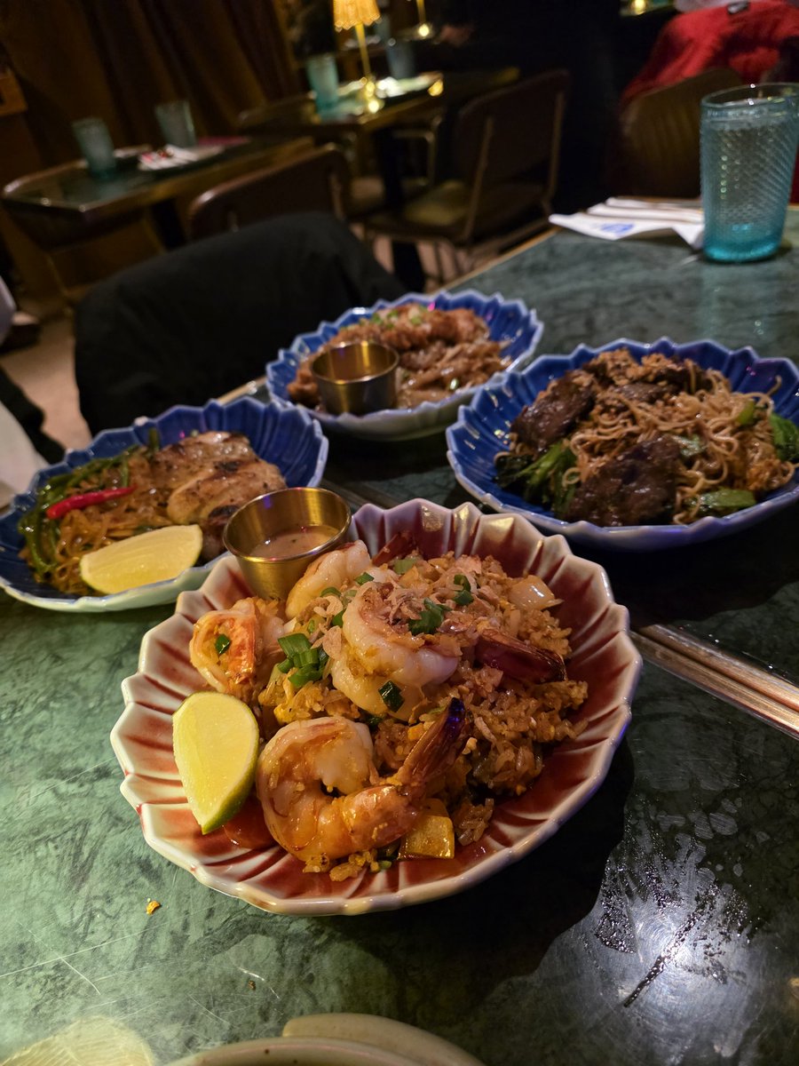 BL⚡️TZ tweet media