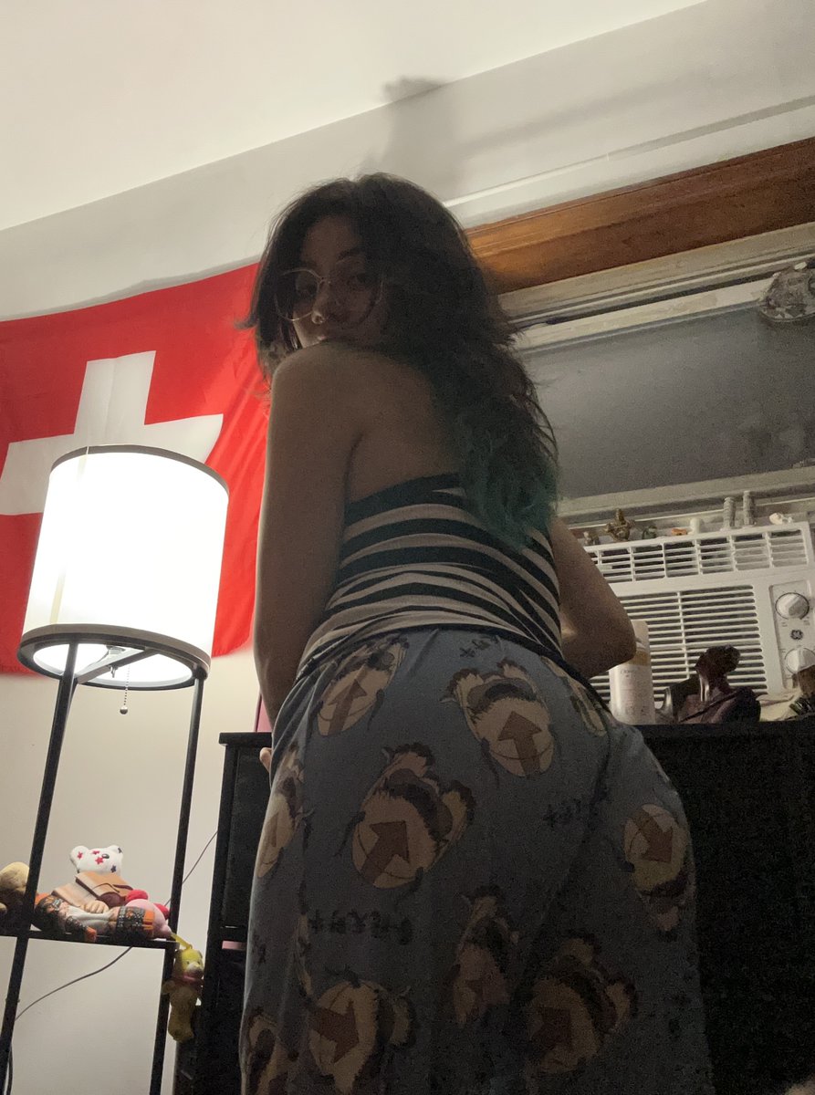 Theres nothing wrong with being a gooner. #goon #ass #candid #boy