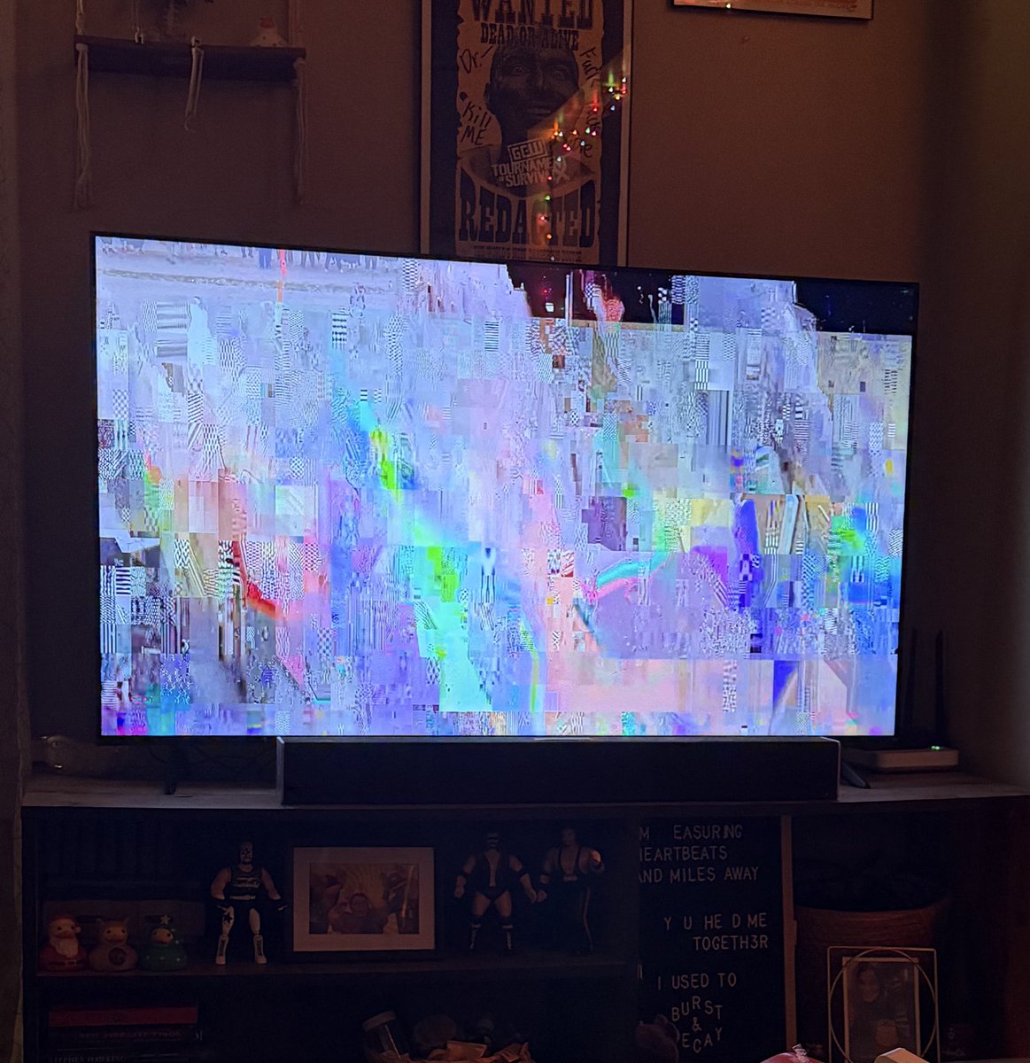 ttthunderstruck's tweet photo. Man, I’m so glad they decided to put sports on streaming services! 😀 https://t.co/QlHAE6wOPB