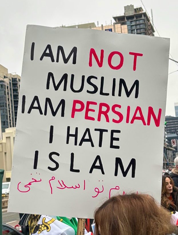 ScarlettGrace92's tweet image. Stop calling Iranians Muslims.