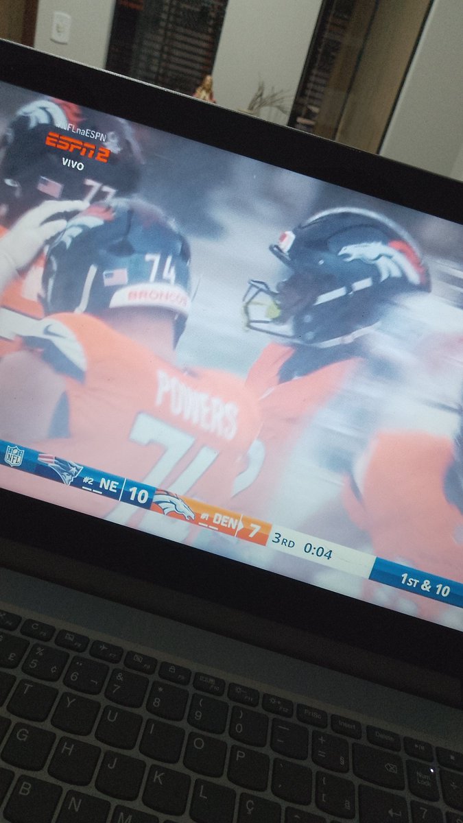 line010's tweet photo. #NFLnaESPN  sou Kansas City Chiefs, mas estou torcendo pros Broncos https://t.co/f9JjroLZF3