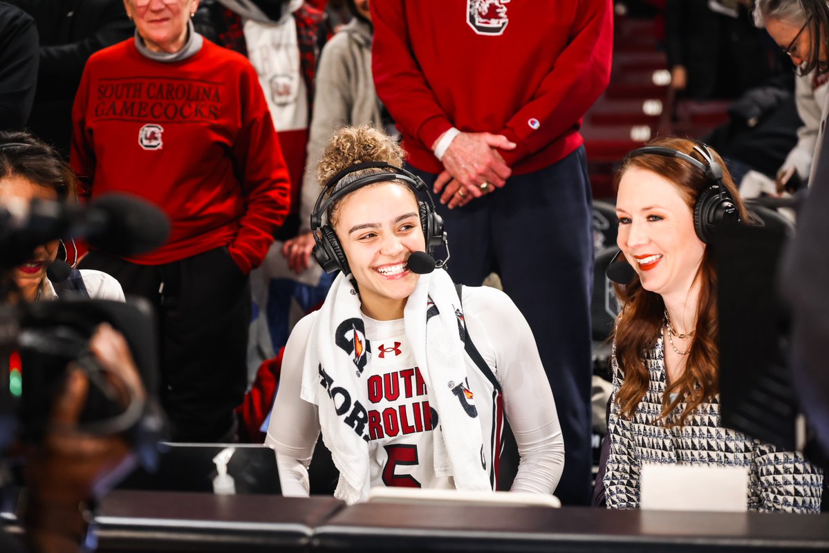 GamecockWBB's tweet image. All smiles here 😄
