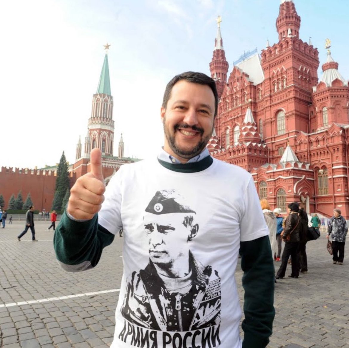 Blaccicoski's tweet photo. @matteosalvinimi Non parlare di dignità Salvini https://t.co/jL9NBQlA1a