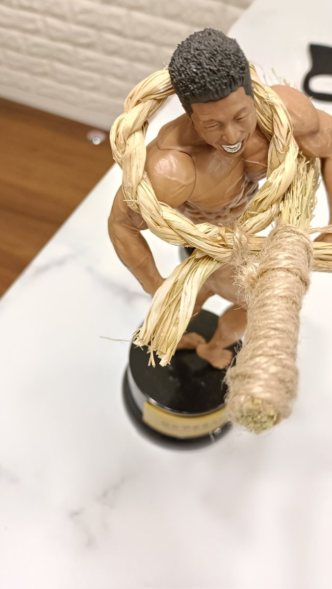 BBAchan's tweet image. 娘が学校で作ったらしい。ほうき🧹と輪っか？