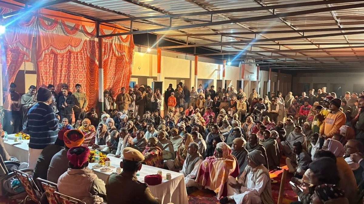 #ढाणी पाण्डूसर
गांव ढाणी पाण्डूसर में लोकार्पण एवं शिलान्यास कार्यक्रम में -
📍 राजकीय उच्च माध्यमिक विद्यालय में रुपए 10 लाख की लागत से नवनिर्मित प्राइमरी विंग का लोकार्पण।
📍विद्यालय में विधायक निधि से नव निर्मित रनिंग ट्रैक, वॉलीबॉल ग्राउंड और सोलर लाइट का लोकार्पण।
4 tubewell