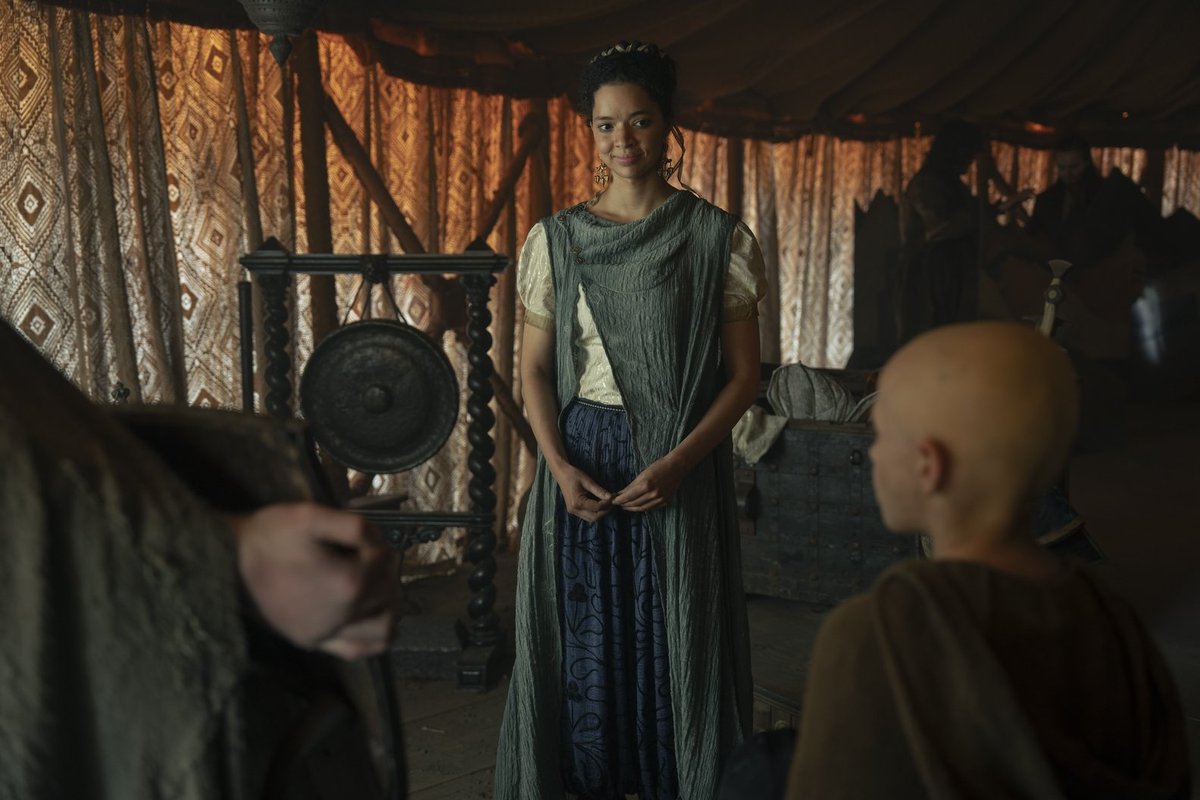 Thrones Updates tweet media