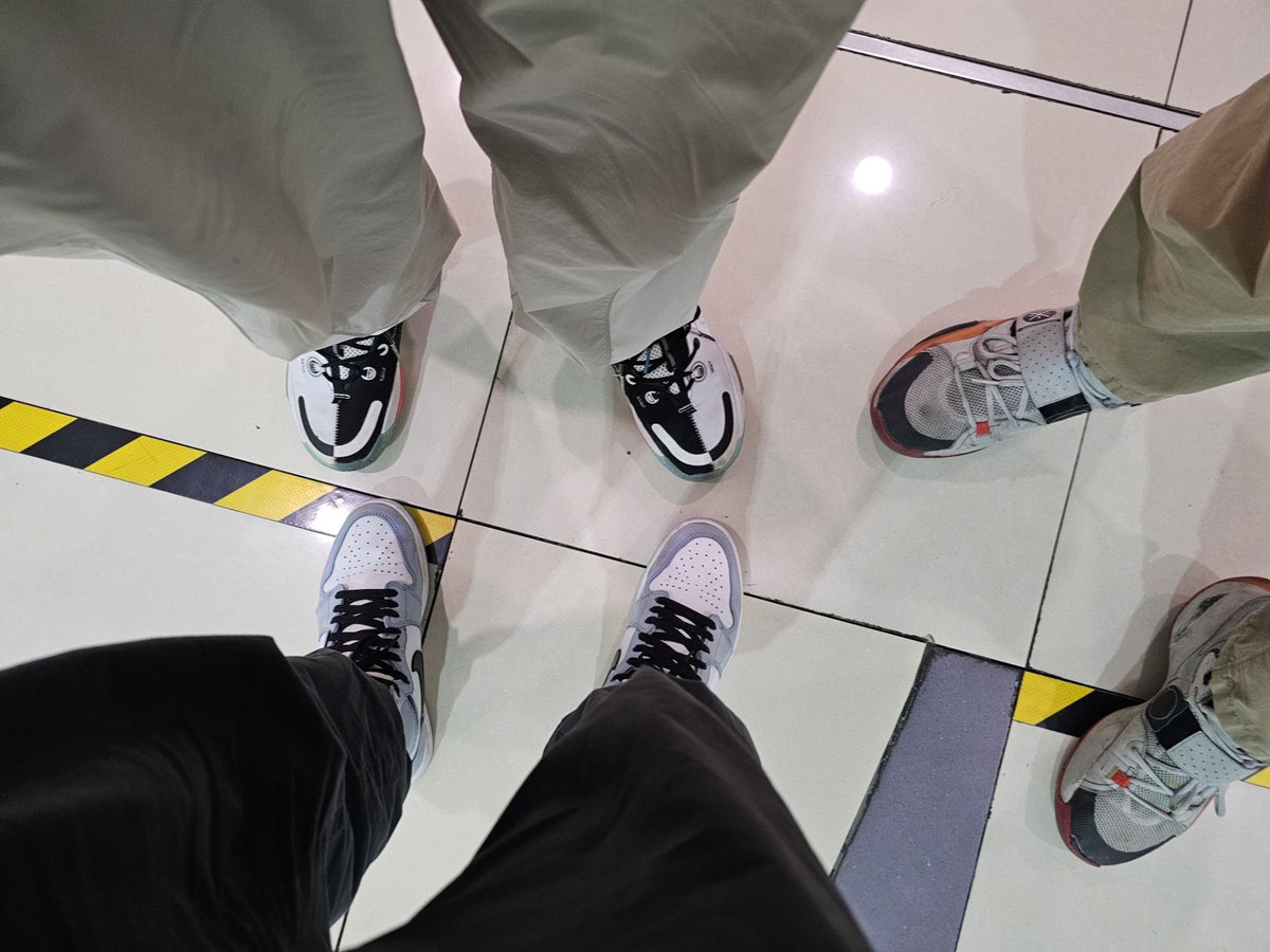 BERLVTOS tweet media