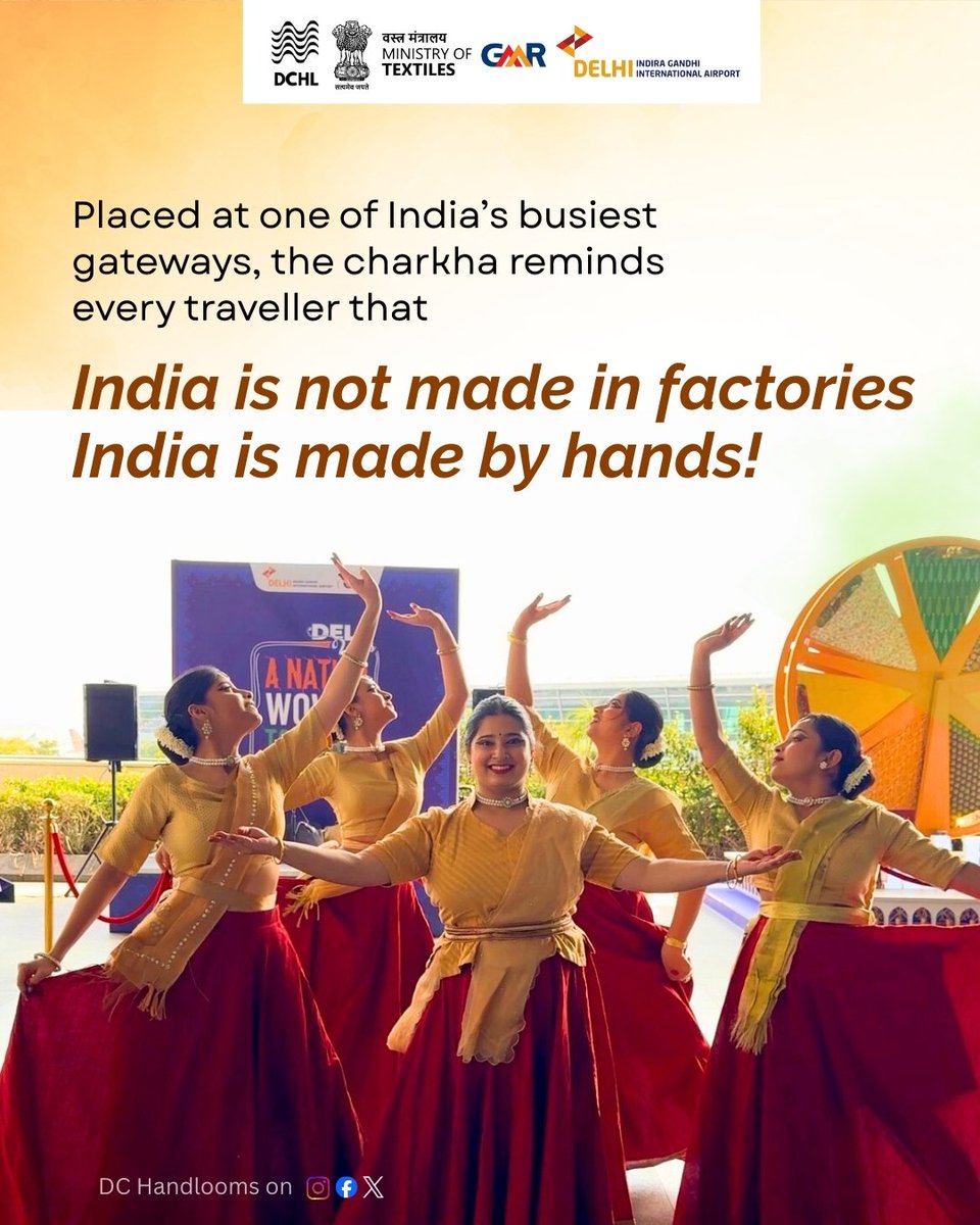 dchandlooms01's tweet photo. At India’s gateway to the world, a charkha tells a timeless story.
#republicday #charkha #weaves #Handlooms #indianrepublic #airports #weaves #handicrafts #kalamkari #ikat https://t.co/KX4MZijARI
