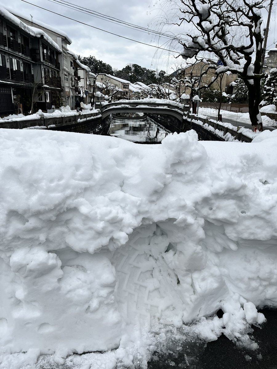 WawashiVRc's tweet photo. 雪も大量に浴びました🥶 https://t.co/Vl3tW3131B