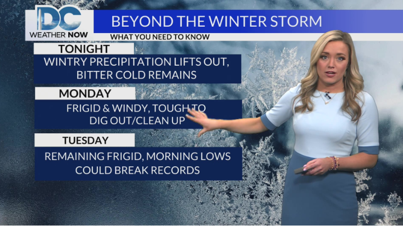 WeatherJackie's tweet image. NEXT 24-48 Hours: Monday is still a DMV First Warn Day due to the cold while trying to dig out/clean up after the storm. Winds pick up Monday PM as wind chills plummet below zero Monday night. 👀

Tuesday AM could break records with morning lows in the single digits. 🥶 #LayerUp