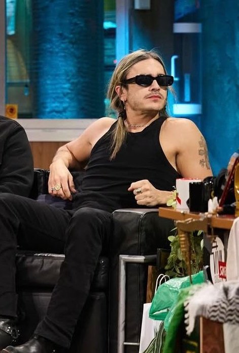 imagínate tener 40 y verte ASÍ, hijo de puta tenes q cerrar todo