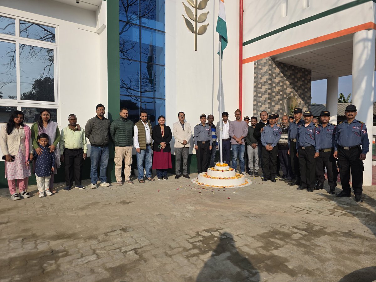 भारतीय खाद्य निगम, मंडल कार्यालय, डिब्रूगढ़ के नए कार्यालय परिसर में 77वें गणतंत्र दिवस का आयोजन ।

Celebration of 77th Republic Day of India at the new office premises FCI, Divisional Office, Dibrugarh 
#RepublicDay #fci