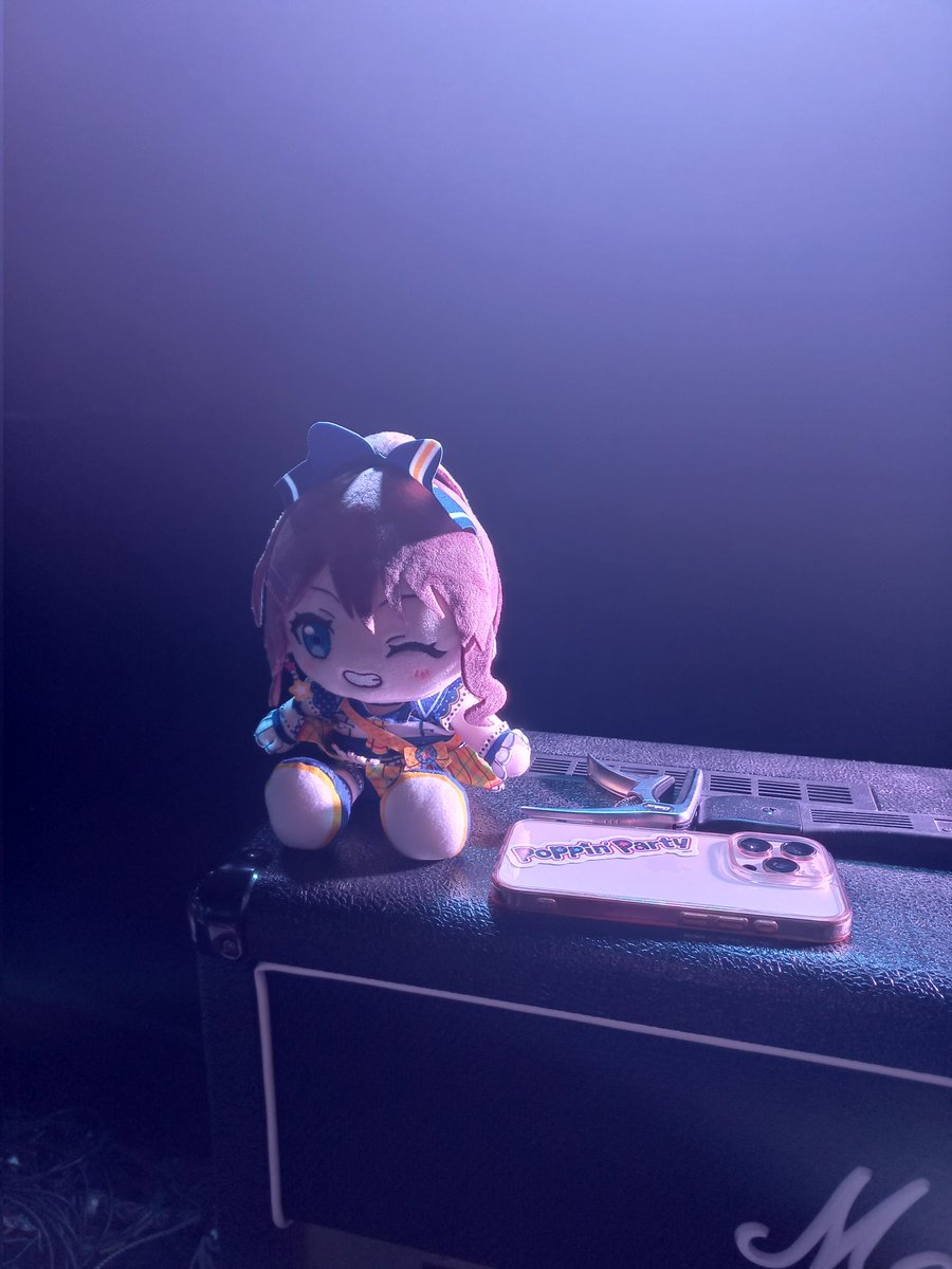 #드스패_공연후기 
세번째봄에서 키보드 쳤습니다!!
좋아하는 밴드와 좋아하는 곡을 연주해서 행복했어요
포피파의 키라도키가 잘 전해졌길 바라고... 일단 저는 도키도키 했습니다 엄청 했습니다
같이 공연하신 분들, 보러 와주신 분들 모두 감사합니다 🥰