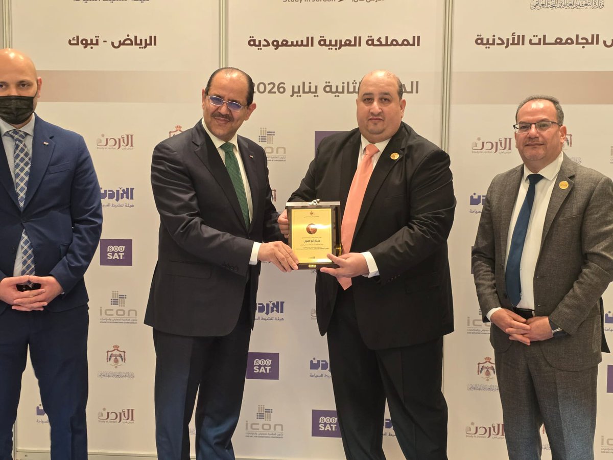 mohegovjo's tweet image. برعاية السفير الأردني في الرياض أبوالفول إنطلاق معرض الجامعات الأردنية في السعودية الدورة الثانية 2026  والذي تنظمه وزارة التعليم العالي والبحث العلمي و هيئة تنشيط السياحة
mohe.gov.jo/AR//NewsDetail…