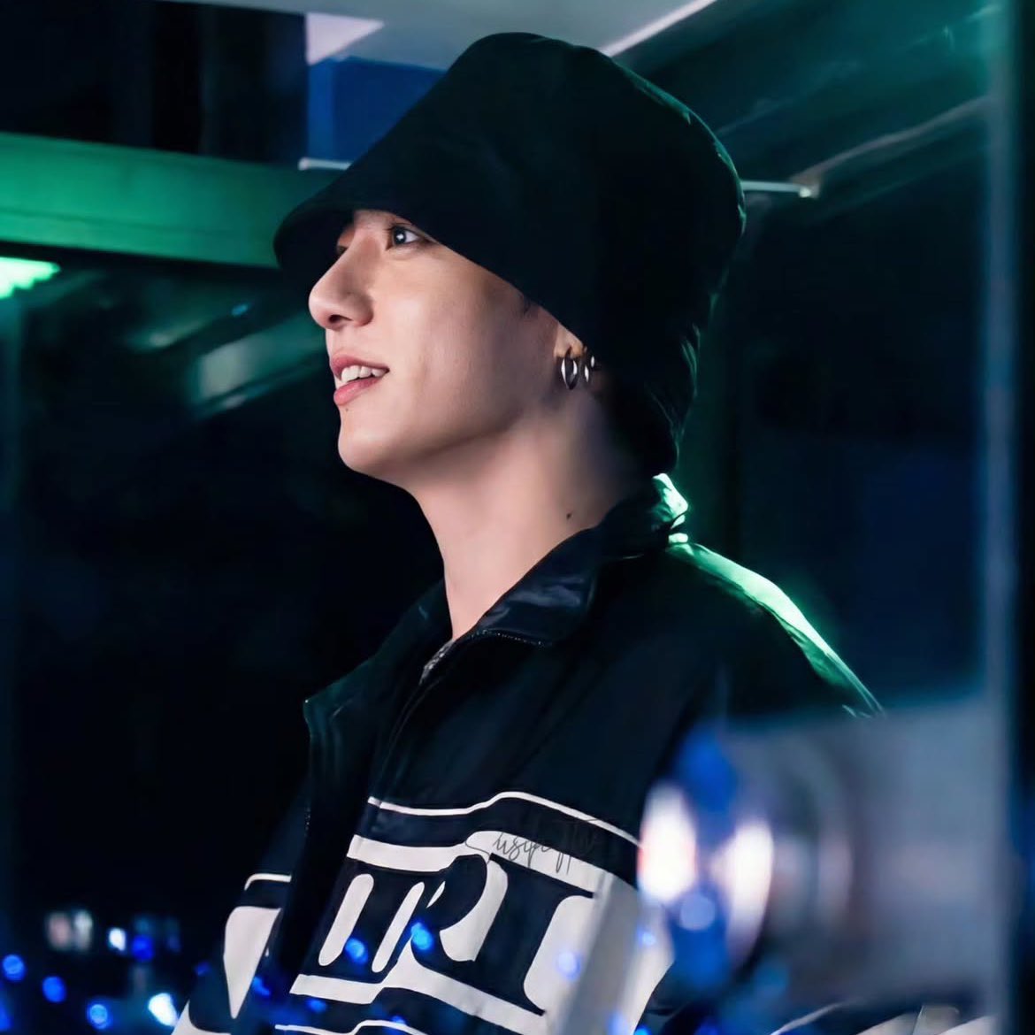 tkrse7's tweet image. i need himmm