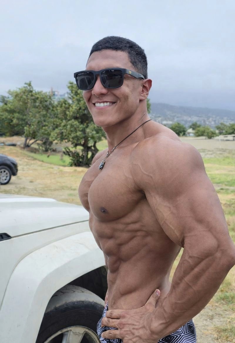 Chudai 😈 
onlyfans.com/soyliuber/c2