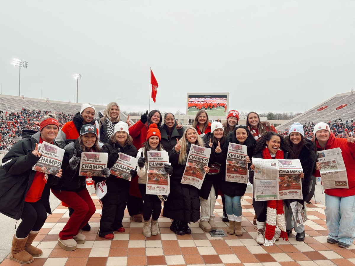 Brought the gold home to Bloomington 🏆 NATTY CHAMPS!!