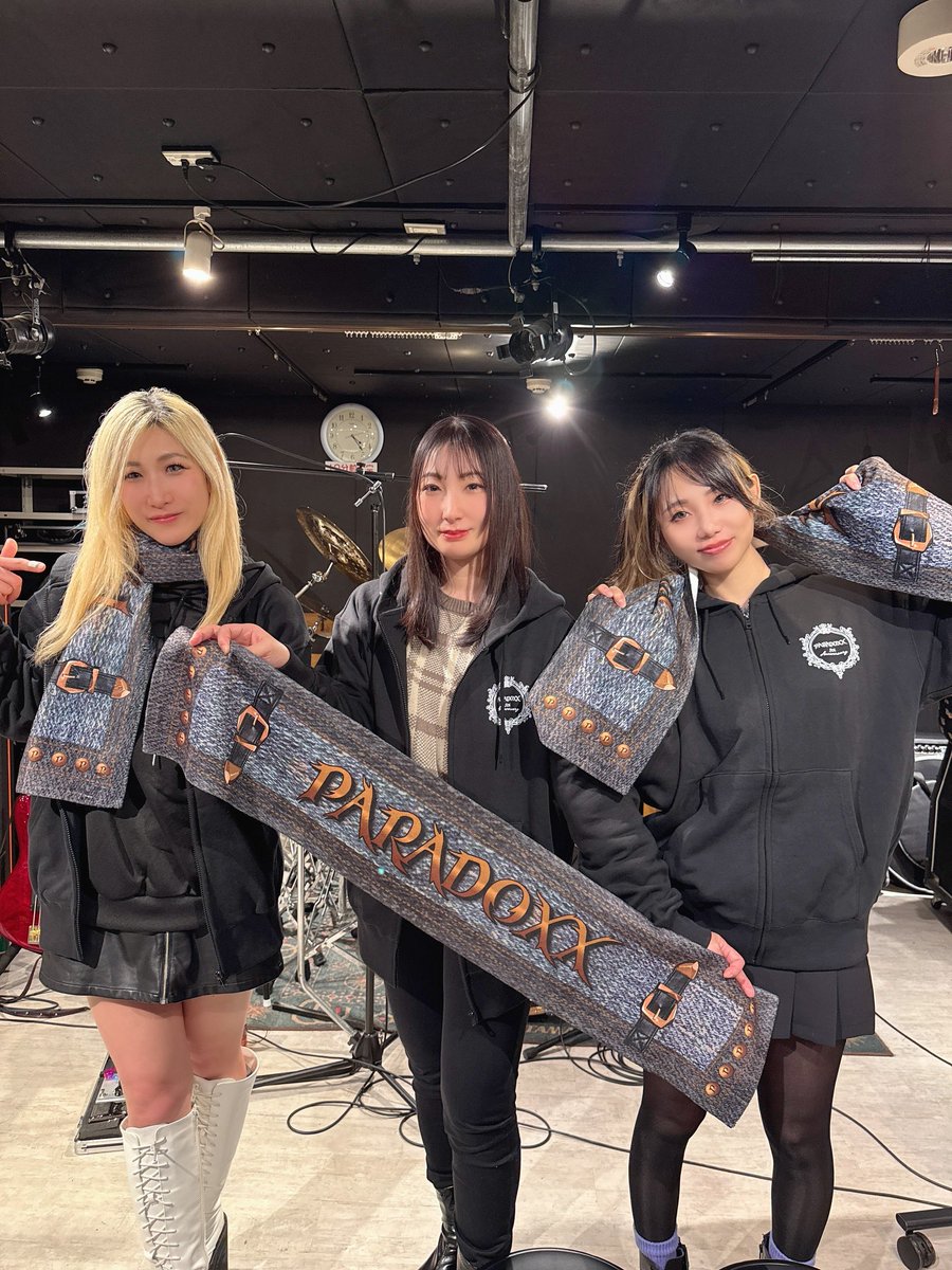 ワンマンの日のグッズも公開されました📸 メンバー全員のアクスタは