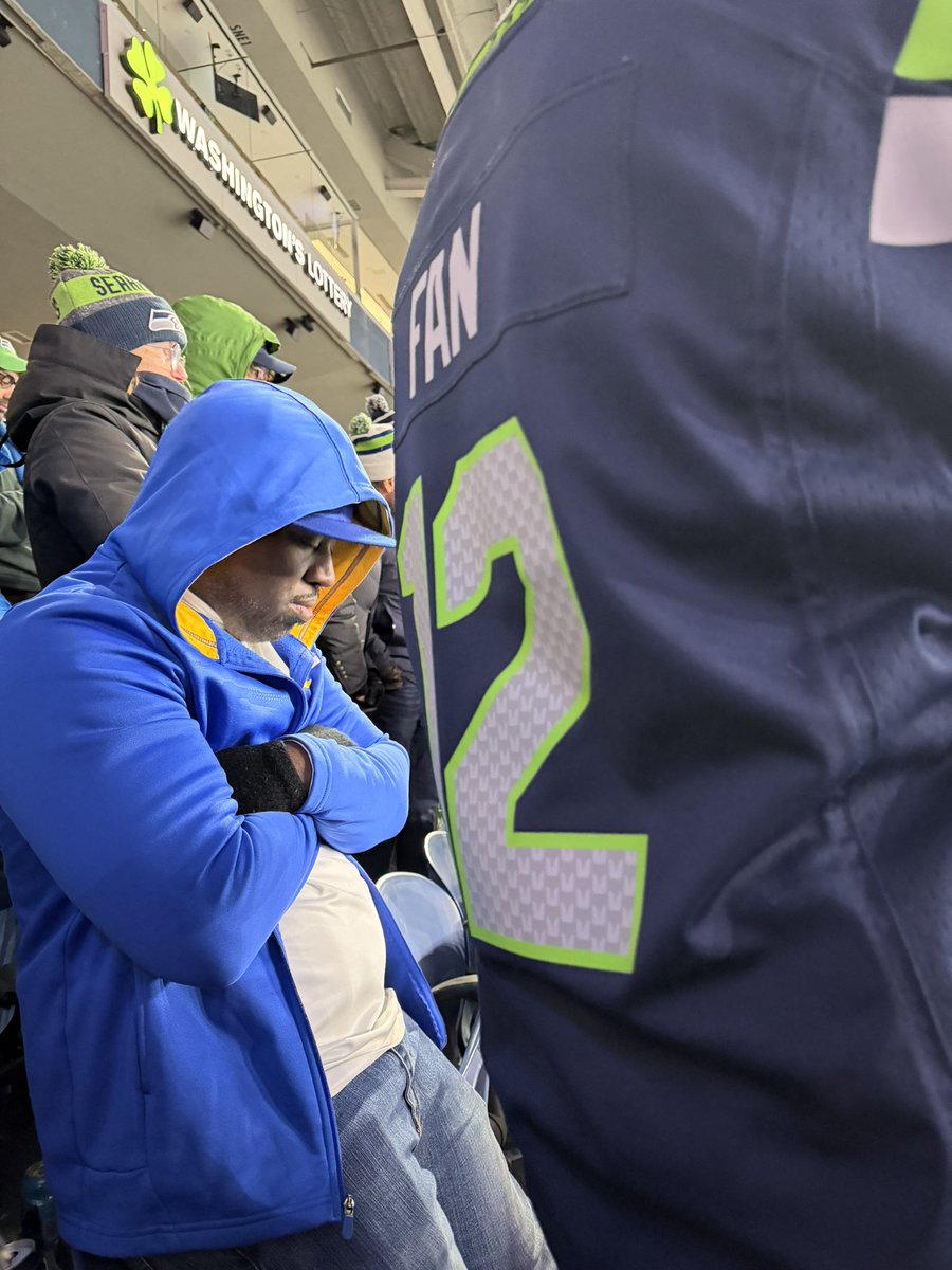 Kurtis19's tweet photo. @hawkblogger Found one. https://t.co/dNipTaZyWJ